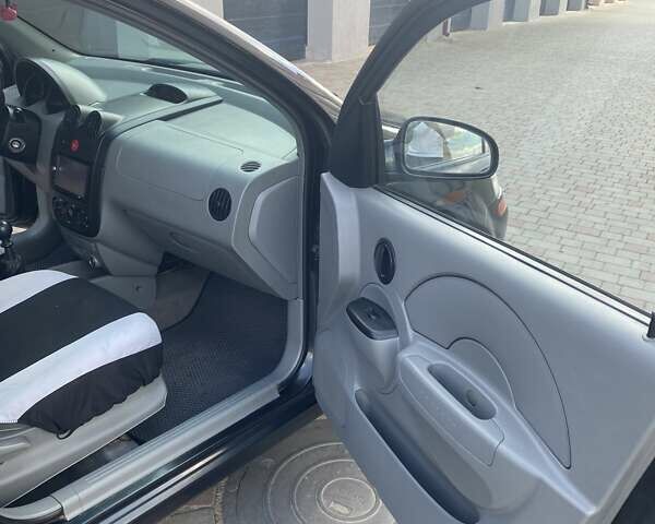 Чорний Шевроле Авео, об'ємом двигуна 1.5 л та пробігом 165 тис. км за 2650 $, фото 11 на Automoto.ua
