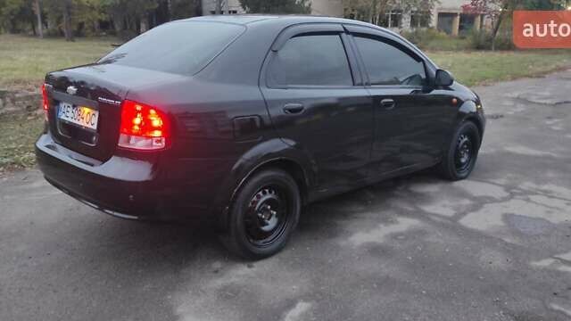 Черный Шевроле Авео, объемом двигателя 1.5 л и пробегом 170 тыс. км за 3115 $, фото 3 на Automoto.ua