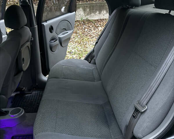 Черный Шевроле Авео, объемом двигателя 1.5 л и пробегом 260 тыс. км за 2950 $, фото 10 на Automoto.ua