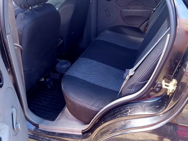 Чорний Шевроле Авео, об'ємом двигуна 1.5 л та пробігом 267 тис. км за 3000 $, фото 5 на Automoto.ua