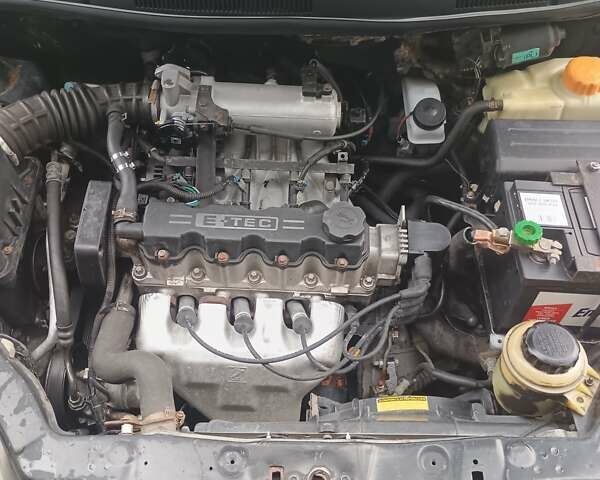 Черный Шевроле Авео, объемом двигателя 1.5 л и пробегом 193 тыс. км за 2700 $, фото 9 на Automoto.ua