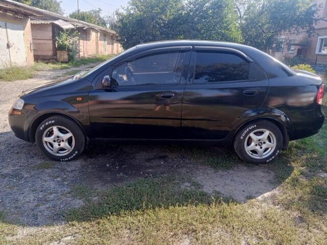 Черный Шевроле Авео, объемом двигателя 1.5 л и пробегом 320 тыс. км за 3200 $, фото 1 на Automoto.ua