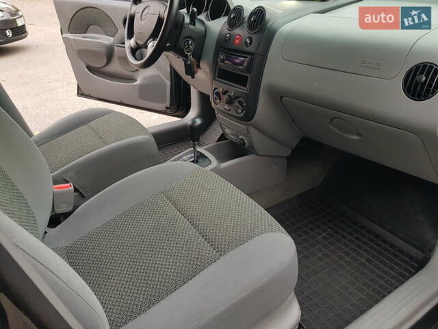 Черный Шевроле Авео, объемом двигателя 1.5 л и пробегом 130 тыс. км за 4950 $, фото 29 на Automoto.ua