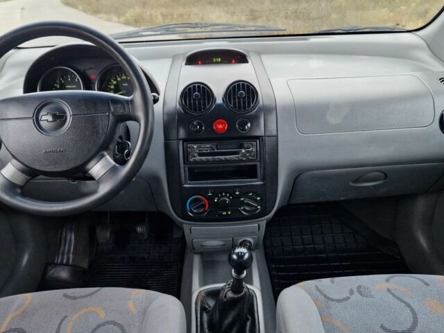 Чорний Шевроле Авео, об'ємом двигуна 1.5 л та пробігом 219 тис. км за 3350 $, фото 13 на Automoto.ua