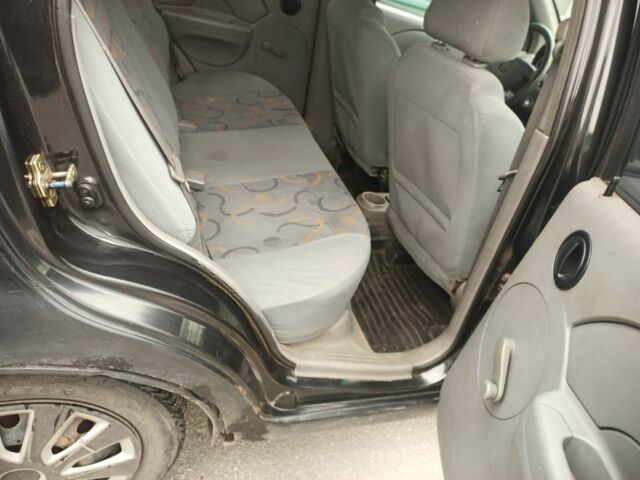 Черный Шевроле Авео, объемом двигателя 1.5 л и пробегом 250 тыс. км за 1300 $, фото 7 на Automoto.ua