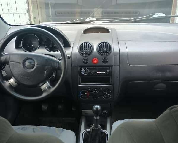 Черный Шевроле Авео, объемом двигателя 1.5 л и пробегом 193 тыс. км за 2700 $, фото 7 на Automoto.ua