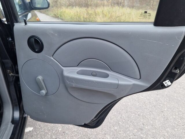 Чорний Шевроле Авео, об'ємом двигуна 1.5 л та пробігом 219 тис. км за 3350 $, фото 11 на Automoto.ua