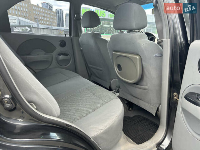 Черный Шевроле Авео, объемом двигателя 1.5 л и пробегом 280 тыс. км за 2500 $, фото 7 на Automoto.ua