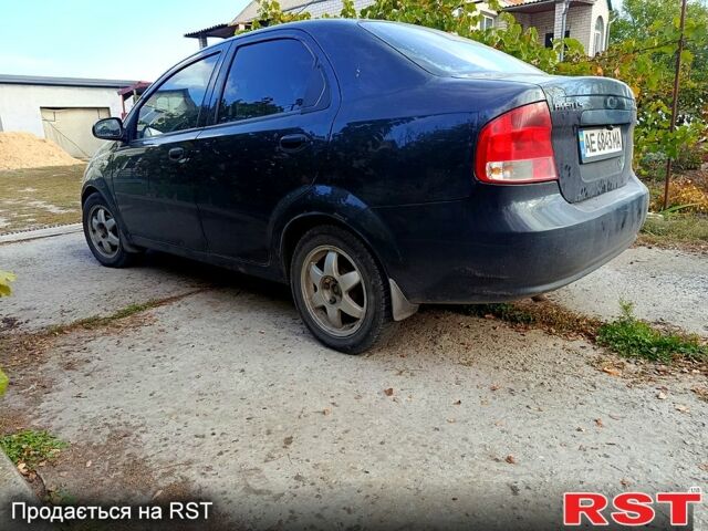 Черный Шевроле Авео, объемом двигателя 1.5 л и пробегом 300 тыс. км за 2000 $, фото 2 на Automoto.ua