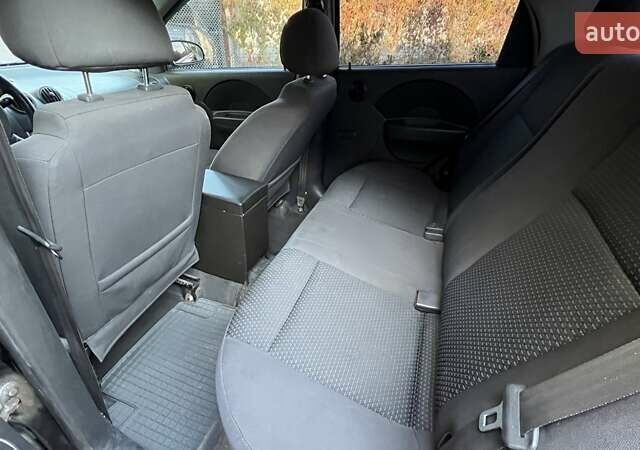 Черный Шевроле Авео, объемом двигателя 1.5 л и пробегом 189 тыс. км за 4000 $, фото 15 на Automoto.ua