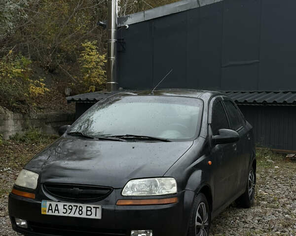Черный Шевроле Авео, объемом двигателя 1.5 л и пробегом 260 тыс. км за 2950 $, фото 1 на Automoto.ua