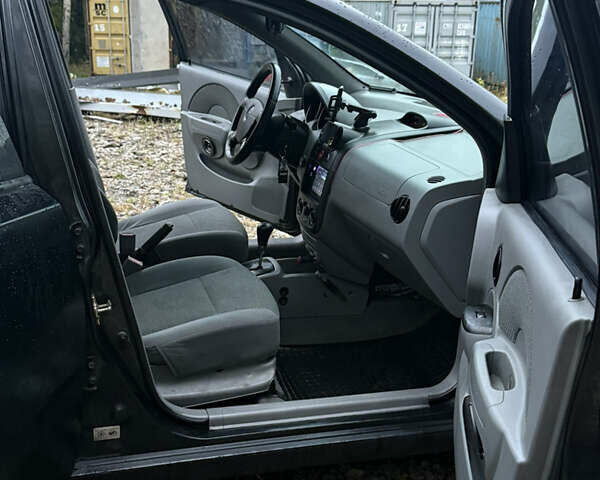 Черный Шевроле Авео, объемом двигателя 1.5 л и пробегом 260 тыс. км за 2950 $, фото 25 на Automoto.ua