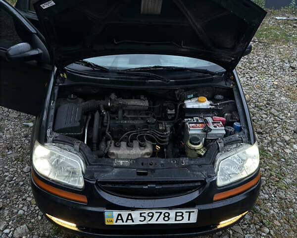 Черный Шевроле Авео, объемом двигателя 1.5 л и пробегом 260 тыс. км за 2950 $, фото 4 на Automoto.ua