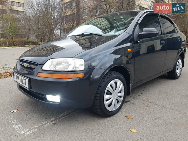 Черный Шевроле Авео, объемом двигателя 1.5 л и пробегом 130 тыс. км за 4950 $, фото 1 на Automoto.ua
