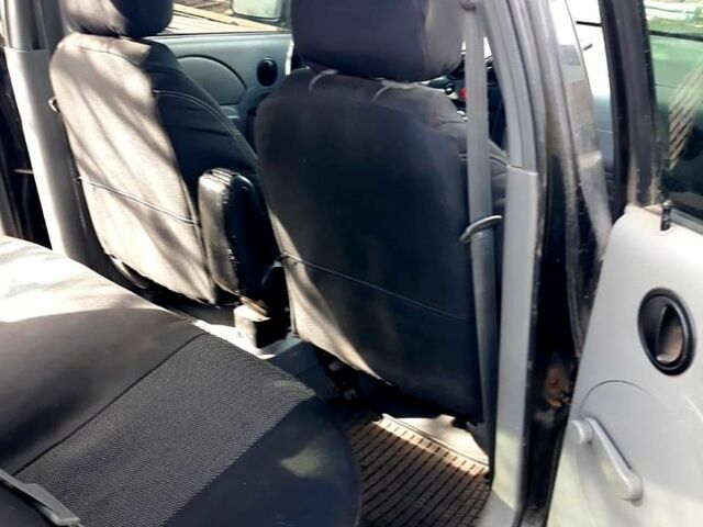 Черный Шевроле Авео, объемом двигателя 1.5 л и пробегом 280 тыс. км за 3000 $, фото 7 на Automoto.ua