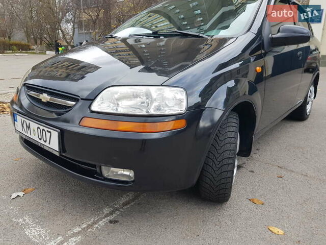 Черный Шевроле Авео, объемом двигателя 1.5 л и пробегом 130 тыс. км за 4950 $, фото 4 на Automoto.ua