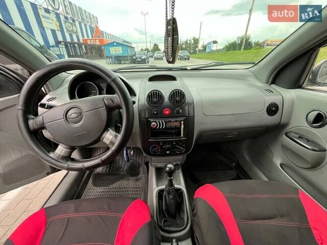 Черный Шевроле Авео, объемом двигателя 1.5 л и пробегом 580 тыс. км за 2500 $, фото 9 на Automoto.ua