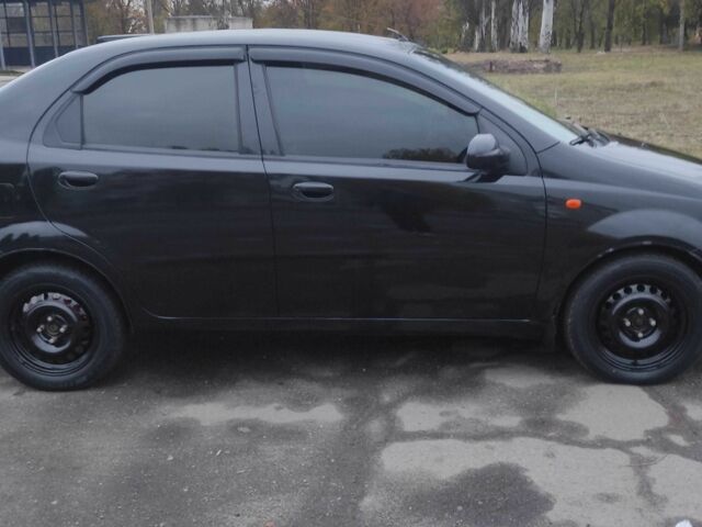 Черный Шевроле Авео, объемом двигателя 1.5 л и пробегом 170 тыс. км за 3108 $, фото 2 на Automoto.ua