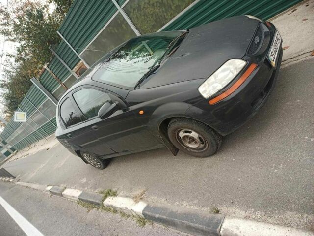 Черный Шевроле Авео, объемом двигателя 1.5 л и пробегом 250 тыс. км за 1300 $, фото 1 на Automoto.ua