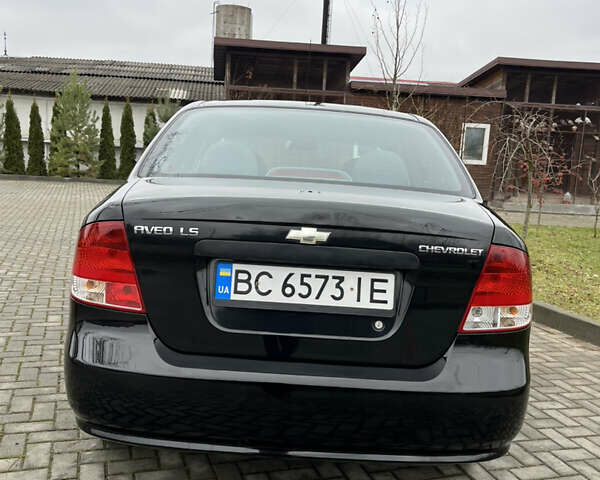 Черный Шевроле Авео, объемом двигателя 1.5 л и пробегом 209 тыс. км за 2999 $, фото 4 на Automoto.ua