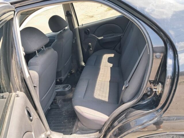 Черный Шевроле Авео, объемом двигателя 1.5 л и пробегом 163 тыс. км за 1650 $, фото 5 на Automoto.ua