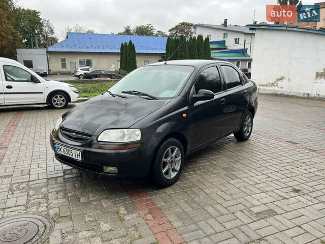 Чорний Шевроле Авео, об'ємом двигуна 1.5 л та пробігом 350 тис. км за 2600 $, фото 3 на Automoto.ua