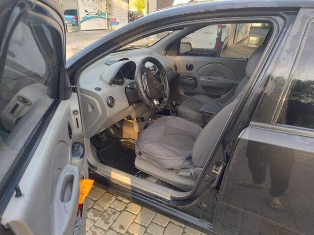Чорний Шевроле Авео, об'ємом двигуна 1.5 л та пробігом 550 тис. км за 3000 $, фото 9 на Automoto.ua