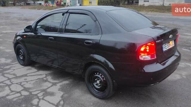 Черный Шевроле Авео, объемом двигателя 1.5 л и пробегом 170 тыс. км за 3115 $, фото 8 на Automoto.ua