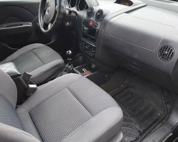 Черный Шевроле Авео, объемом двигателя 1.5 л и пробегом 267 тыс. км за 3300 $, фото 10 на Automoto.ua