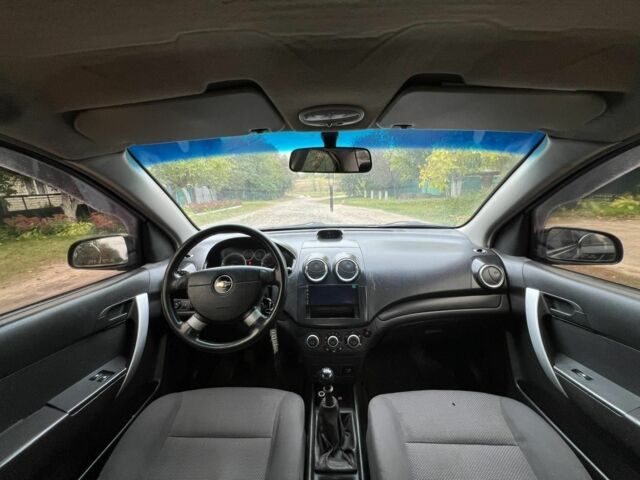 Чорний Шевроле Авео, об'ємом двигуна 1.5 л та пробігом 286 тис. км за 2800 $, фото 6 на Automoto.ua