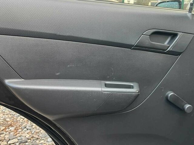 Черный Шевроле Авео, объемом двигателя 1.5 л и пробегом 216 тыс. км за 3100 $, фото 21 на Automoto.ua