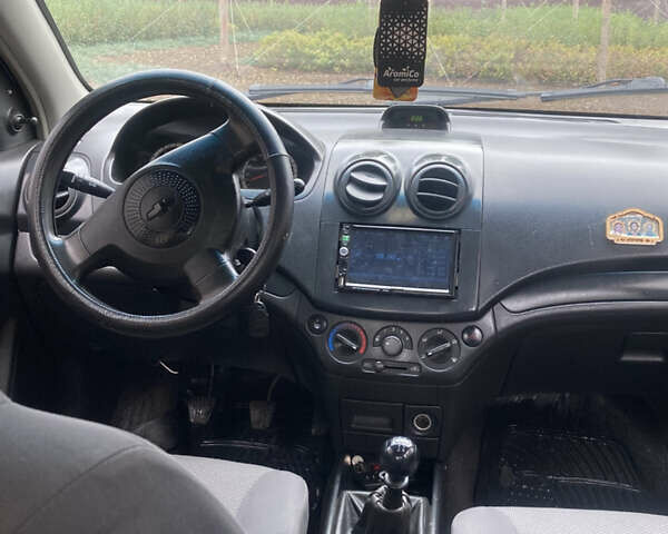 Черный Шевроле Авео, объемом двигателя 1.5 л и пробегом 250 тыс. км за 2850 $, фото 8 на Automoto.ua