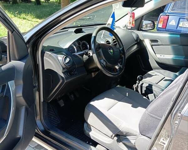Черный Шевроле Авео, объемом двигателя 1.5 л и пробегом 260 тыс. км за 4500 $, фото 6 на Automoto.ua
