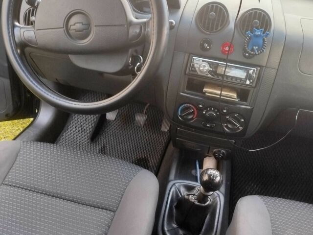 Черный Шевроле Авео, объемом двигателя 1.5 л и пробегом 193 тыс. км за 3000 $, фото 22 на Automoto.ua