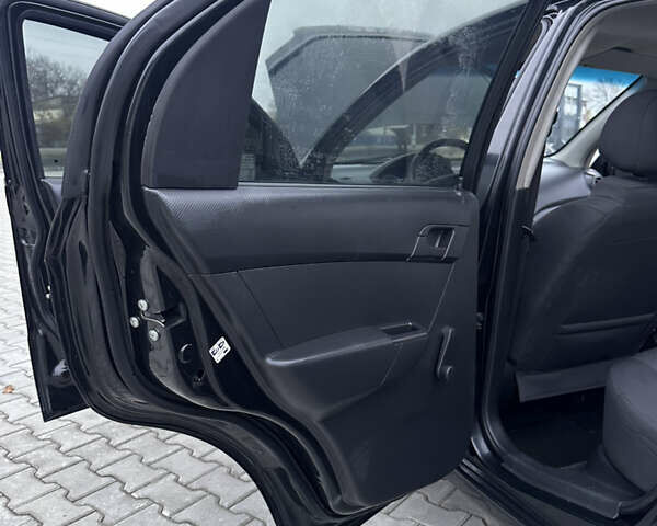 Чорний Шевроле Авео, об'ємом двигуна 1.5 л та пробігом 201 тис. км за 3999 $, фото 18 на Automoto.ua