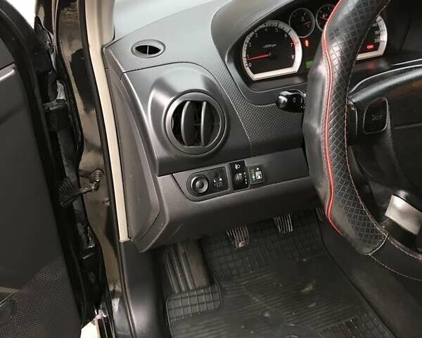 Черный Шевроле Авео, объемом двигателя 1.5 л и пробегом 120 тыс. км за 4300 $, фото 4 на Automoto.ua