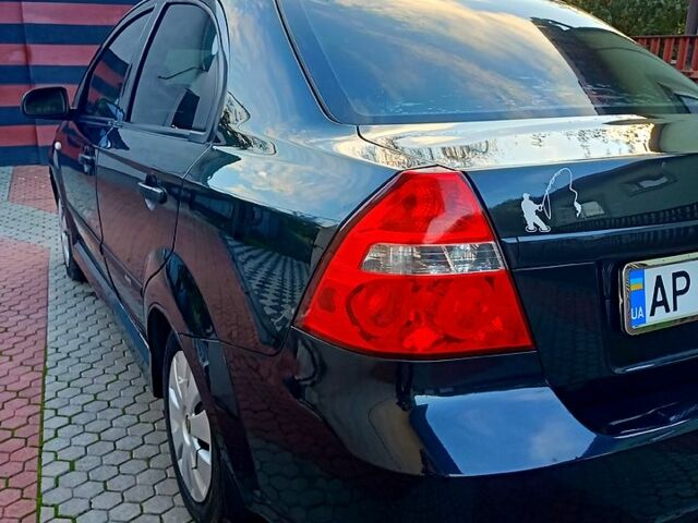 Черный Шевроле Авео, объемом двигателя 1.5 л и пробегом 380 тыс. км за 3100 $, фото 6 на Automoto.ua