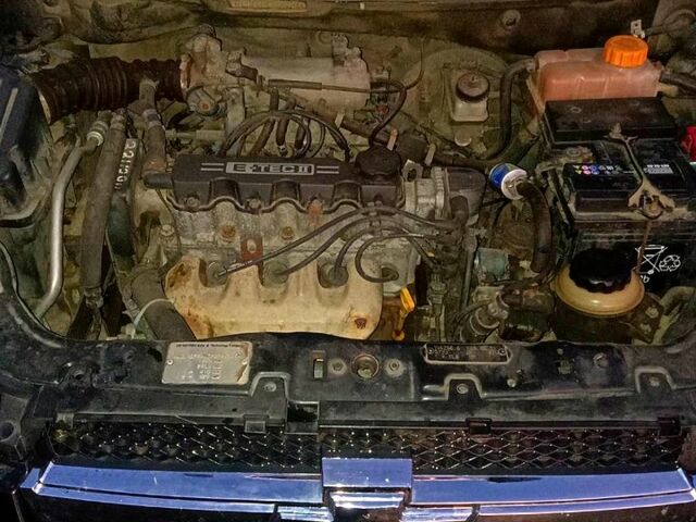 Черный Шевроле Авео, объемом двигателя 1.5 л и пробегом 250 тыс. км за 3000 $, фото 11 на Automoto.ua