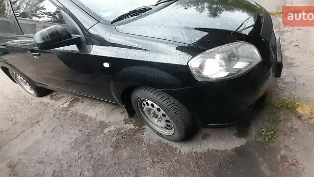Черный Шевроле Авео, объемом двигателя 1.5 л и пробегом 186 тыс. км за 3000 $, фото 2 на Automoto.ua