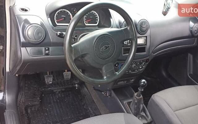 Черный Шевроле Авео, объемом двигателя 1.5 л и пробегом 187 тыс. км за 3300 $, фото 11 на Automoto.ua