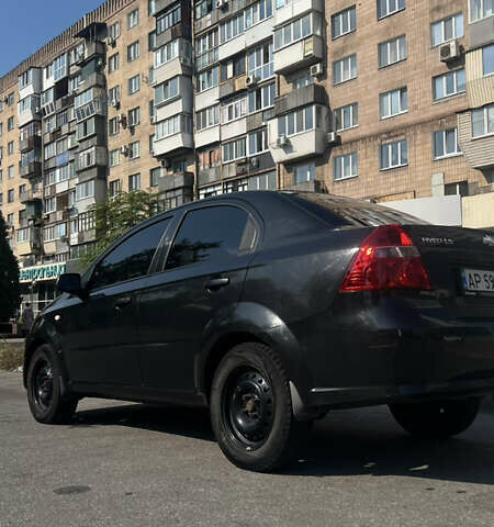 Чорний Шевроле Авео, об'ємом двигуна 1.5 л та пробігом 253 тис. км за 3999 $, фото 4 на Automoto.ua