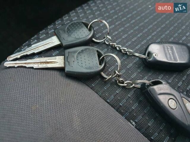 Черный Шевроле Авео, объемом двигателя 1.5 л и пробегом 120 тыс. км за 1600 $, фото 2 на Automoto.ua