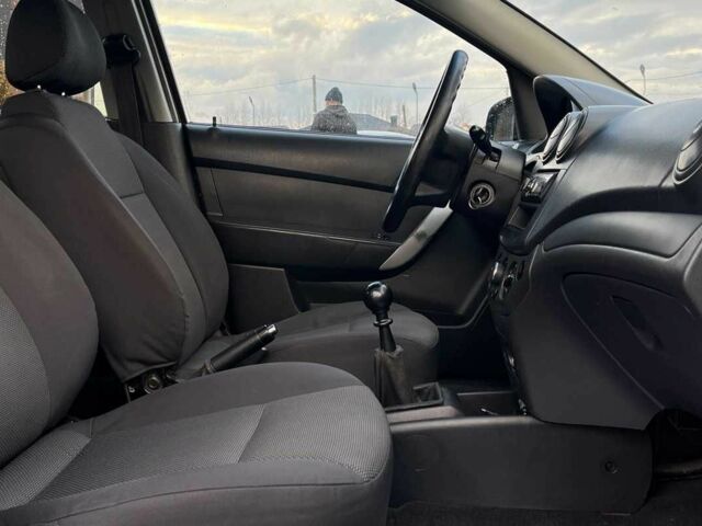 Черный Шевроле Авео, объемом двигателя 1.5 л и пробегом 216 тыс. км за 3100 $, фото 19 на Automoto.ua