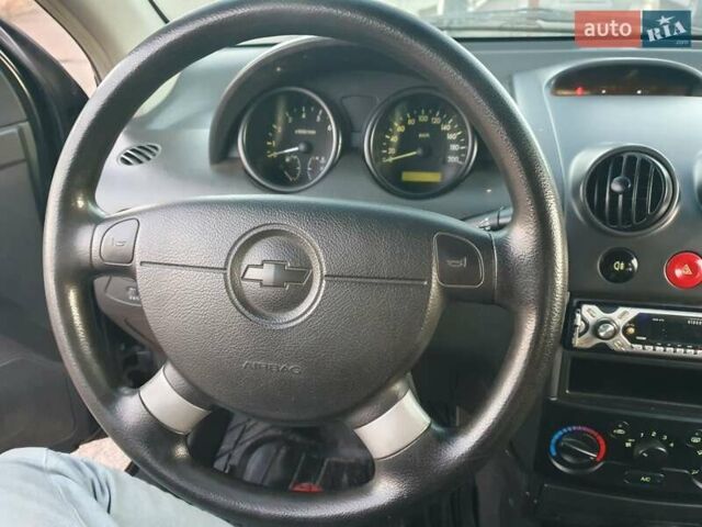 Черный Шевроле Авео, объемом двигателя 1.5 л и пробегом 120 тыс. км за 1600 $, фото 1 на Automoto.ua