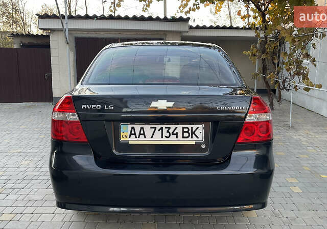 Черный Шевроле Авео, объемом двигателя 1.5 л и пробегом 193 тыс. км за 3800 $, фото 2 на Automoto.ua