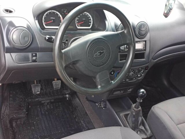 Черный Шевроле Авео, объемом двигателя 1.5 л и пробегом 187 тыс. км за 3332 $, фото 7 на Automoto.ua