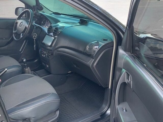Черный Шевроле Авео, объемом двигателя 1.5 л и пробегом 231 тыс. км за 3999 $, фото 20 на Automoto.ua