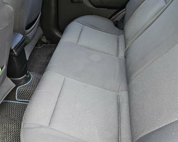 Черный Шевроле Авео, объемом двигателя 1.5 л и пробегом 179 тыс. км за 4000 $, фото 28 на Automoto.ua