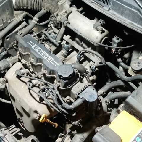 Черный Шевроле Авео, объемом двигателя 1.5 л и пробегом 220 тыс. км за 2850 $, фото 2 на Automoto.ua