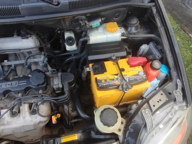 Черный Шевроле Авео, объемом двигателя 1.5 л и пробегом 193 тыс. км за 3000 $, фото 7 на Automoto.ua